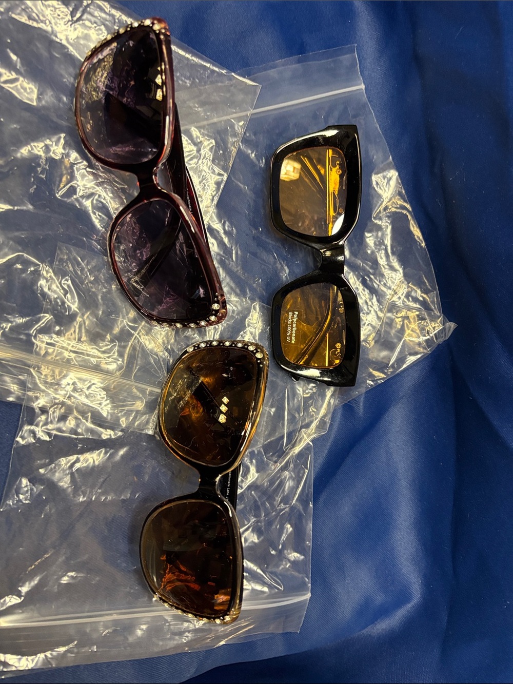 Women’s Black and Tortoiseshell Fashion Sunglasses - Stylish Accent Rhinestones